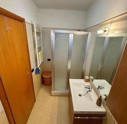 Attico Belvedere - Metro C E Posto Auto Apartament *